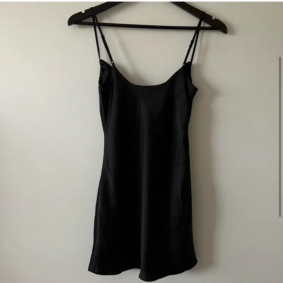 wilfred Allusion Dress - Picture 2 of 4